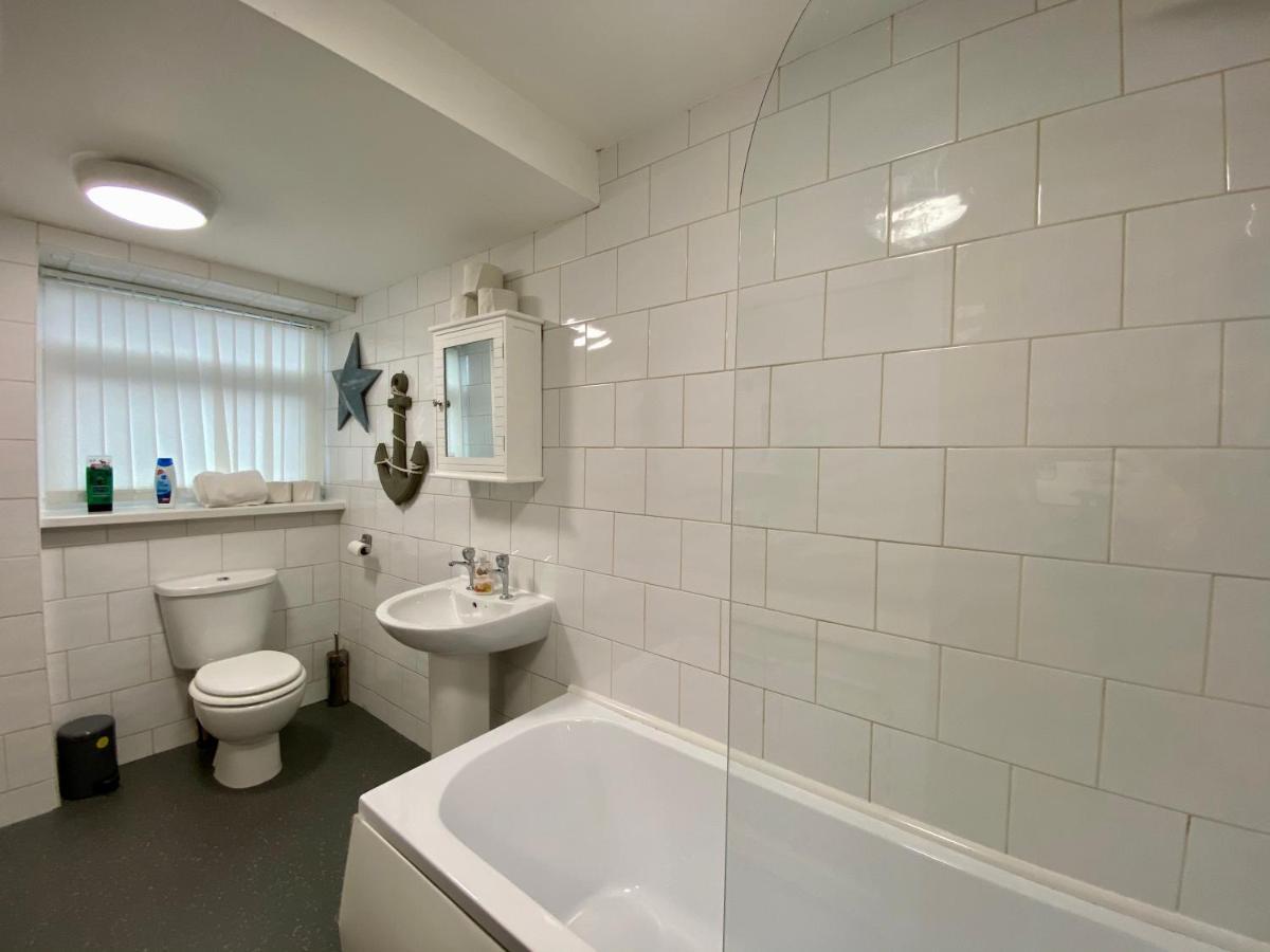 Simpson Beach View Apartments By Blackpool Service Apartments 외부 사진